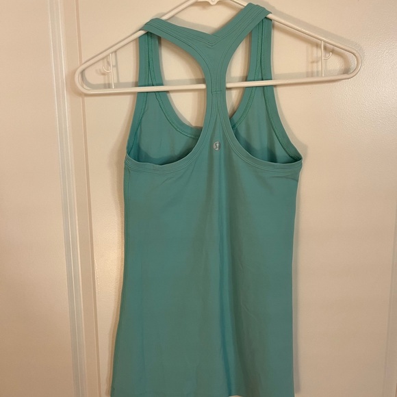 Lululemon tank - Picture 3 of 3
